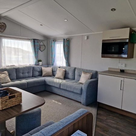 Отель The Fleet Retreat Wyke Regis Экстерьер фото